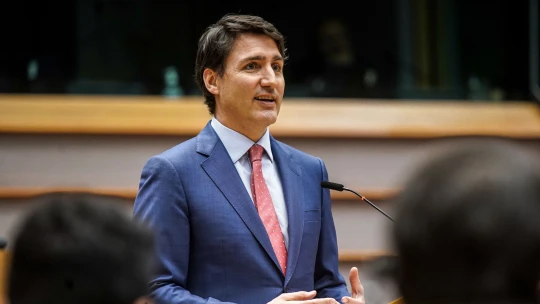 Éra Justina Trudeaua je u konce. Kanadský premiér oznámil rezignaci