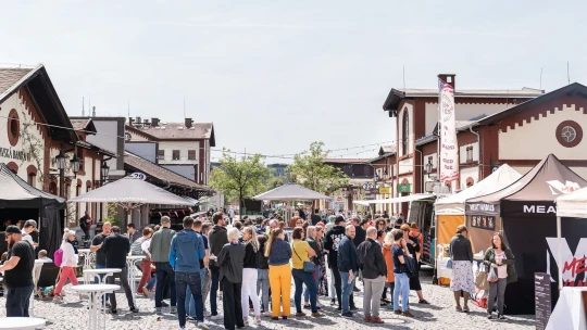 Restaurace Burza, pop-up kavárna a třikrát Ambiente. Co chystá Holešovická tržnice?