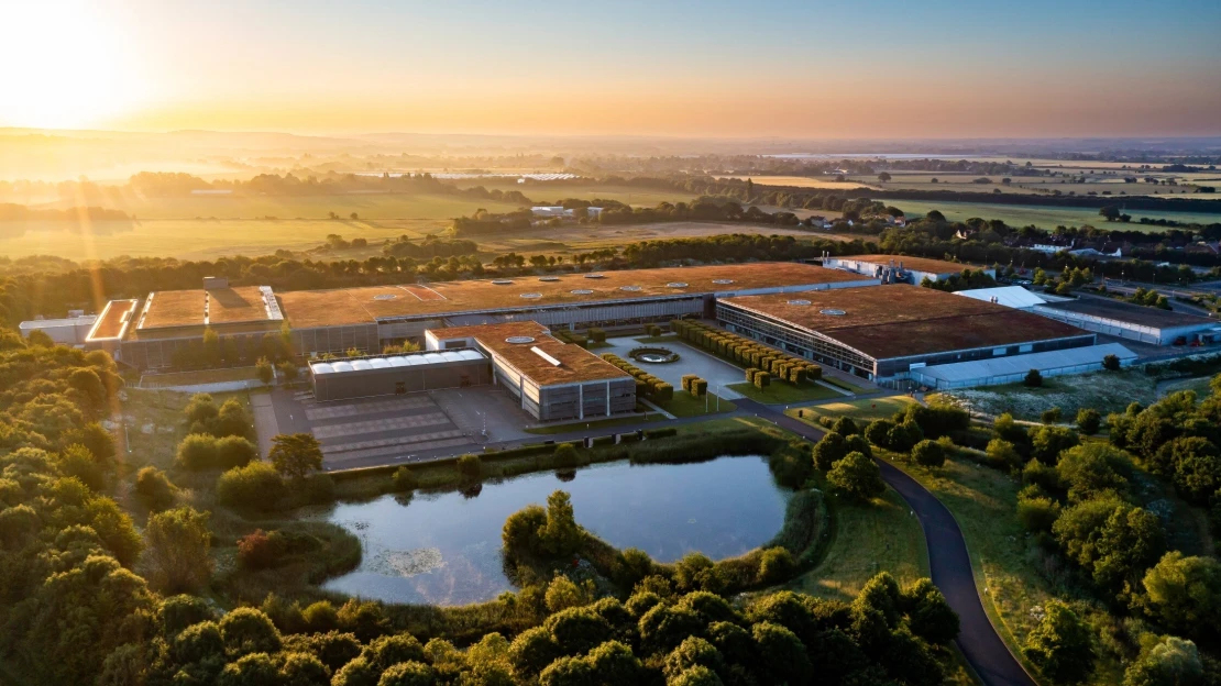 Rolls-Royce rozšiřuje továrnu v&nbsp;Goodwoodu. Investuje přes devět miliard korun