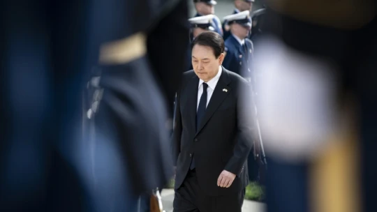 Jihokorejský prezident Jun Sok-jol dorazil před soud. Verdikt o vazbě padne během víkendu