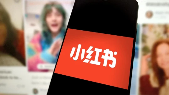 TikTok je v USA na hraně zákazu. Uživatelé prchají do čínské aplikace RedNote