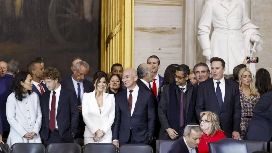 Miliardáři i&nbsp;Muskova zdvižená pravice. Jak vypadala Trumpova inaugurace?