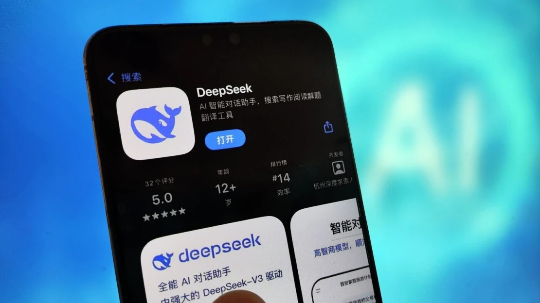 V Americe padají technologické akcie a&nbsp;Trump mluví o&nbsp;budíčku. DeepSeek pokračuje
