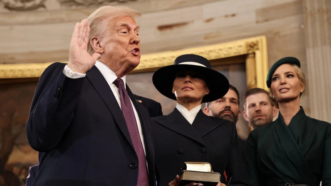 Royal styl v Kapitolu aneb jak Trumpovy dámy ovládly power dressing