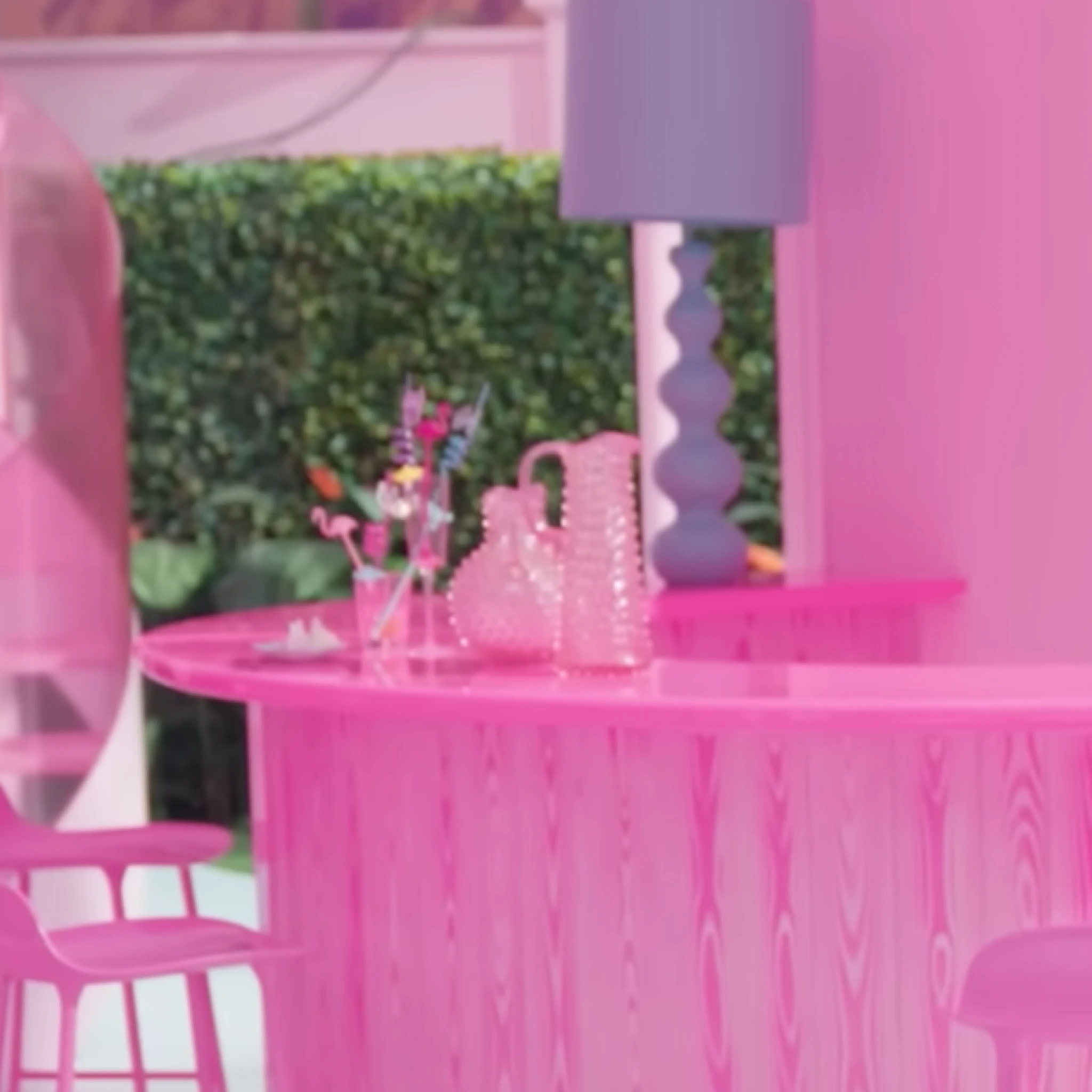 Džbán Klimchi ve filmu Barbie