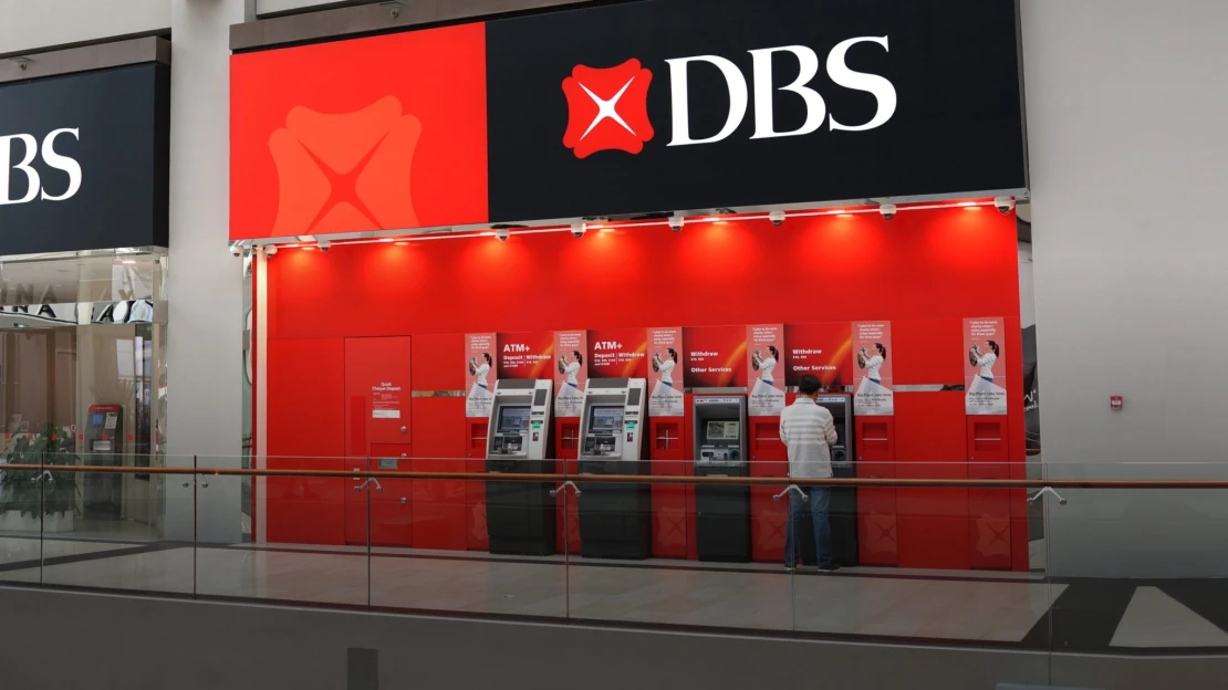 Největší singapurská banka DBS zruší tisíce pracovních pozic. Zaměstnance nahradí AI