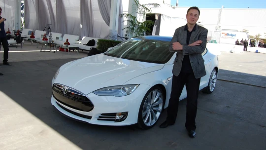 Tesla si chce udržet Muska ve vedení. Za splnění cílů ho rada odmění bilionem dolarů