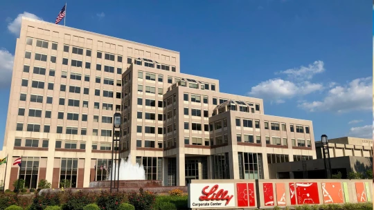 Eli Lilly zlevňuje léky na hubnutí o padesát dolarů. Bojuje tak proti levné konkurenci