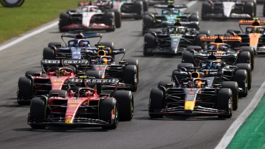 Formule&nbsp;1 ruší kvůli válce v&nbsp;Íránu závody v&nbsp;Bahrajnu a&nbsp;Saúdské Arábii. Náhrada za ně nebude