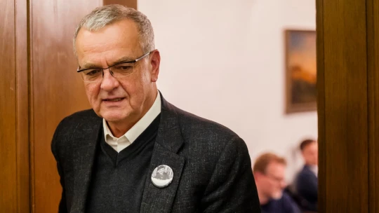Z politiky ke zbrojařům. Kalousek začal pracovat jako poradce STV Group miliardáře Drdy