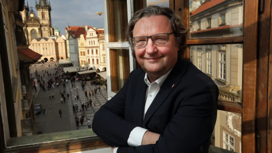 Problém Prahy je, že v&nbsp;ní stát brzy prodal pozemky, tvrdí náměstek Hlaváček