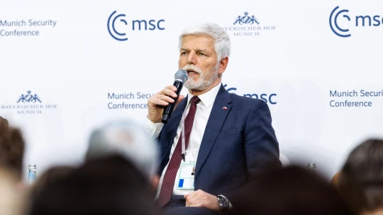 Demise vlády by situaci nevyřešila, řekl Pavel. Budoucnost Blažka bude s premiérem řešit v úterý