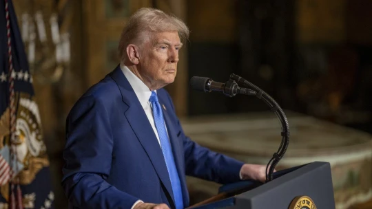 Clo 200 procent na evropský alkohol? Trump pohrozil odvetným opatřením