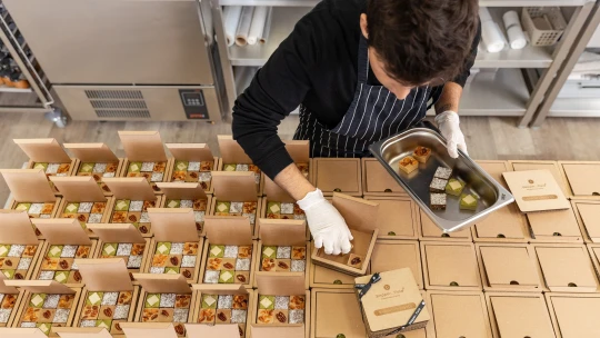Sladký butik, vegan makronky i dubajská čokoláda. Teď Ryasnyy zvažuje expanzi