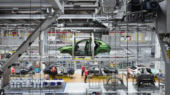 Porsche opouští index DAX. Německý výrobce luxusních aut čelí poklesu zisků