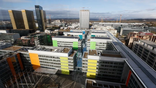 Clear Deal do praxe. Brusel dovolil Česku uvolnit 24 miliard korun na investice do strategických odvětví