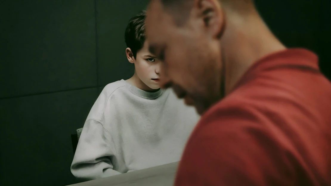 Seriál roku? Jednozáběrový Adolescent mohl do společnosti říznout ještě víc