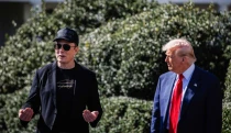 Musk je blázen. Teslu už si nekoupím, shodují se majitelé elektromobilů