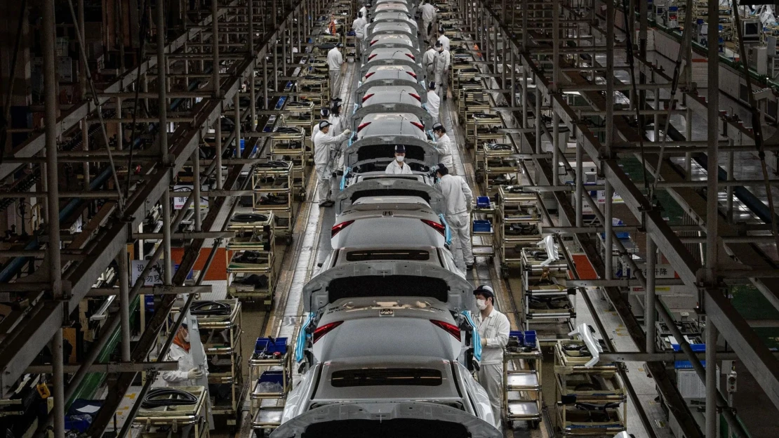 Europoslanci schválili změny emisních norem. Automobilky získají více času