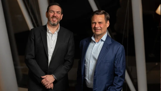Švýcarská banka J. Safra Sarasin kupuje většinový podíl v Saxo Bank. Mimo jiné i&nbsp;od Číňanů