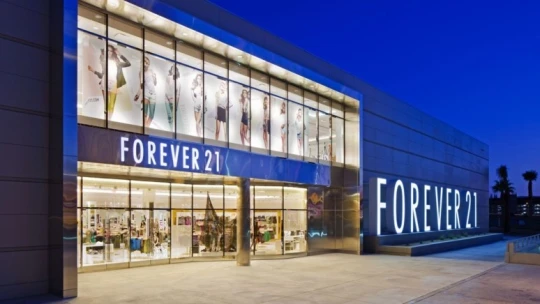 Oděvní řetězec Forever 21 podruhé zkrachoval. Ukázalo se, že nic netrvá věčně