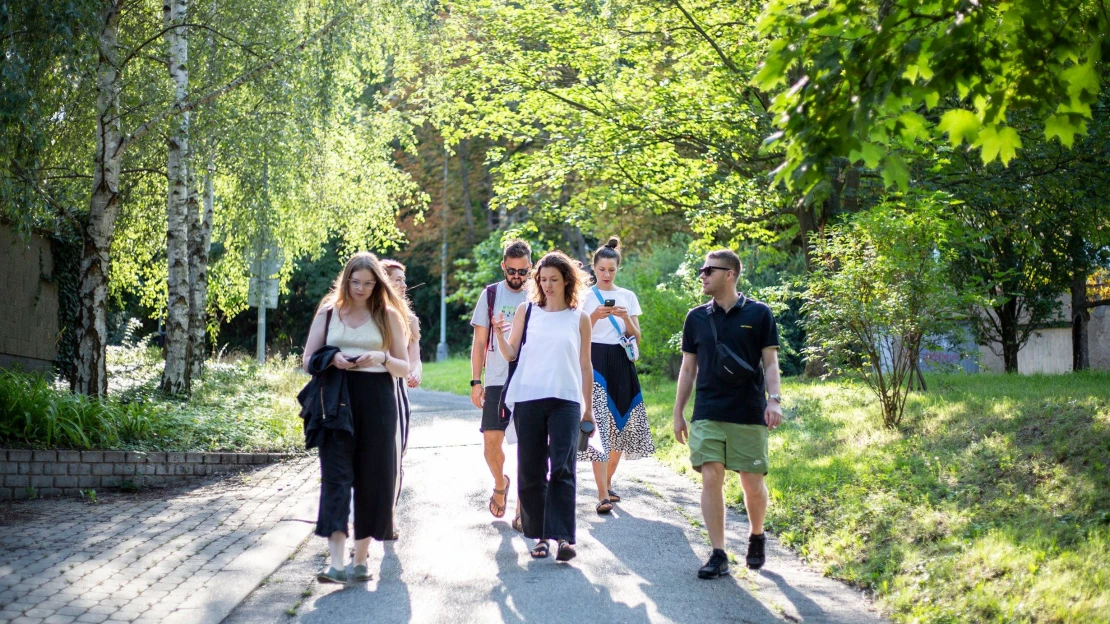 Procházka za uměním. Objevili jsme s&nbsp;kurátorkou skryté perly Prahy