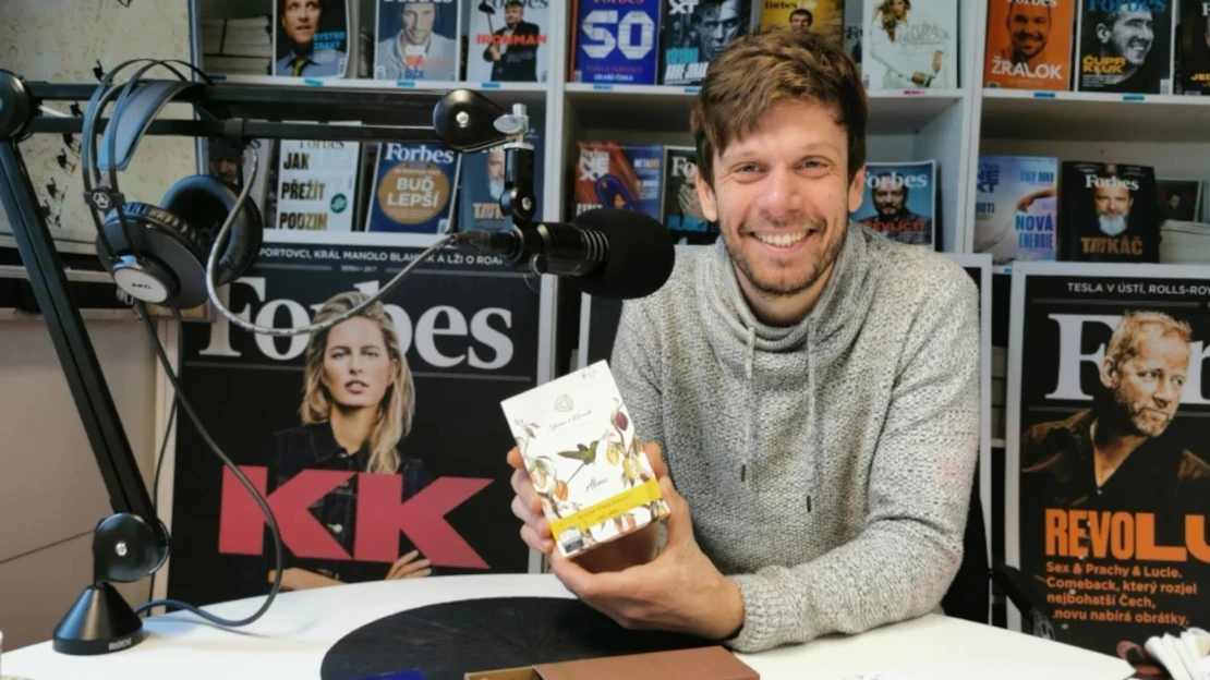 Než řešit cenu bobů, raději jsme koupili plantáž, říká spolumajitel čokoládovny