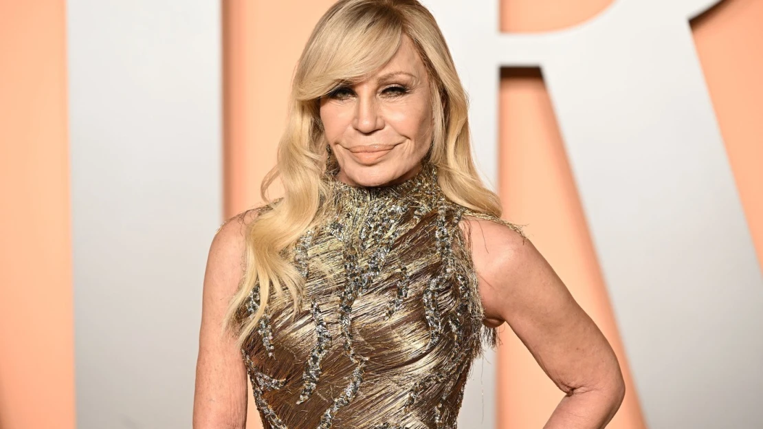 Konec jedné éry. Donatella Versace po&nbsp;28 letech odchází z&nbsp;čela módního domu