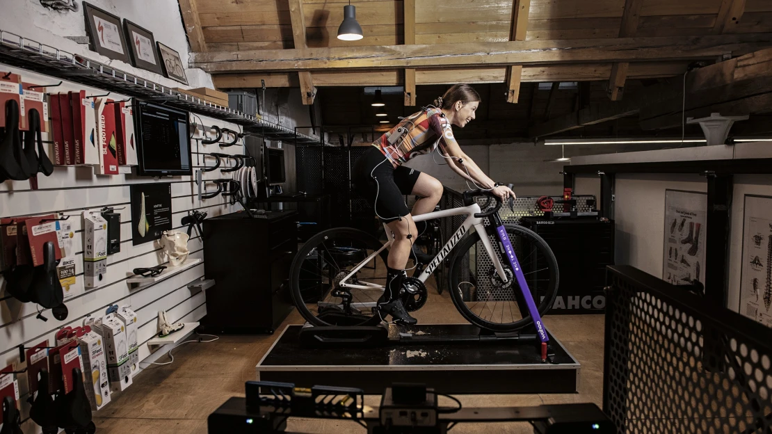 Šlápnout do pedálů. Vyzkoušeli jsme, jak vypadá profesionální bike fitting