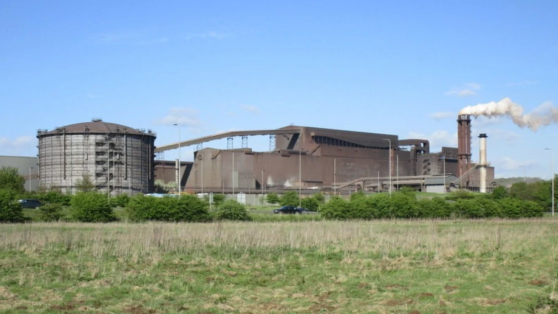 Záchrana British Steel. Britská vláda přebírá kontrolu nad ocelárnou ve Scunthorpu