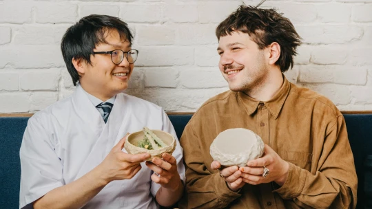 Snoubení. V restauraci Manya se japonská kuchyně nově potkává s českým designem