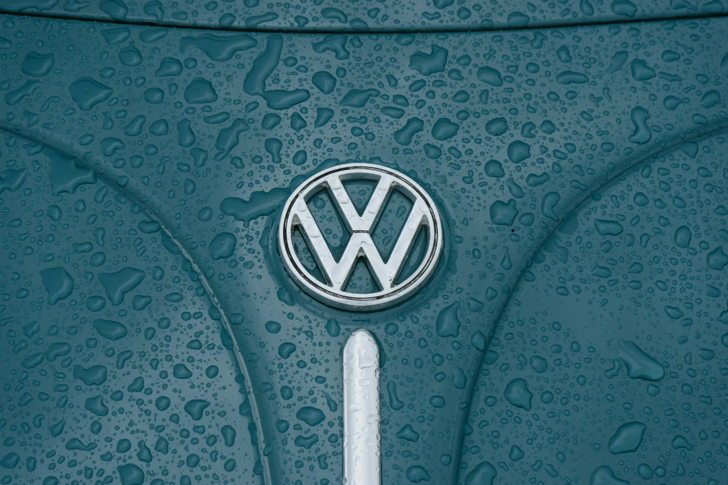 Německý soud poslal do vězení kvůli kauze dieselgate dva exmanažery Volkswagenu. Dva vyvázli s podmínkou