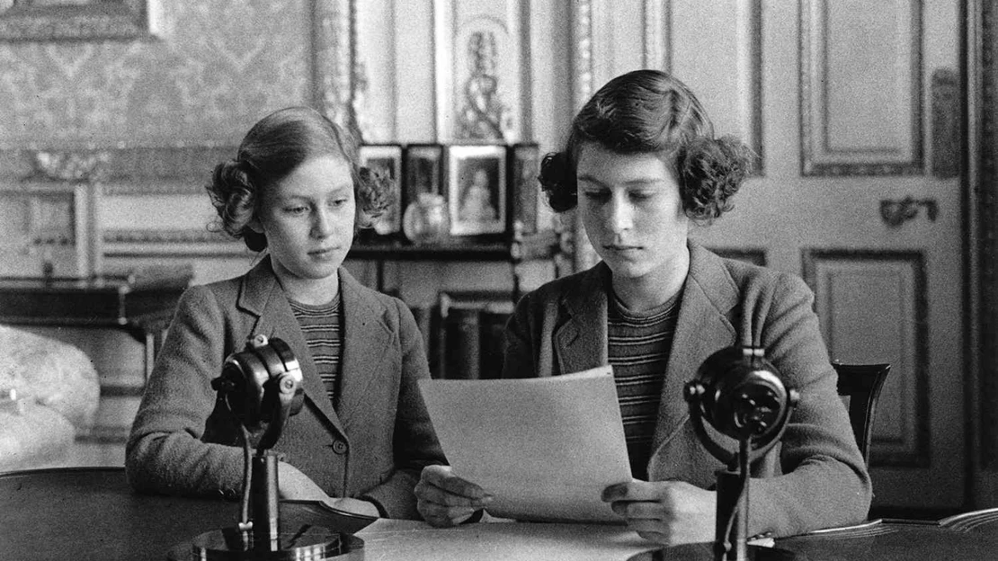 Příběh mikrofonu. Jak malá lady Alžběta zvládla svou první veřejnou řeč v&nbsp;rozhlase