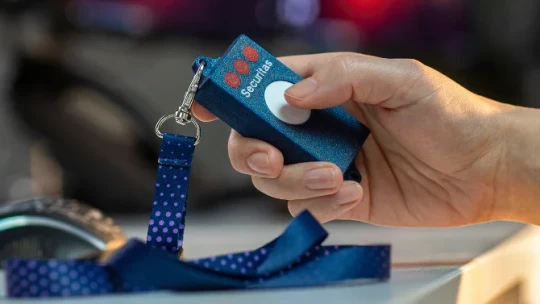 Nové technologie i&nbsp;zapojení AI. Tržby české firmy Securitas meziročně stouply o desetinu na 1,8 miliardy korun
