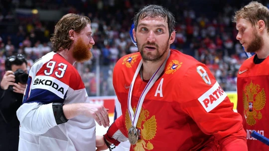 Legenda Ovečkin. NHL má po třiceti letech nového krále střelců, překonal nedostižného Gretzkého