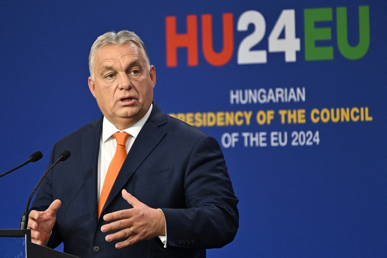 Konec Orbána u moci? Maďaři se rozhodnou podle peněženky, říká expertka