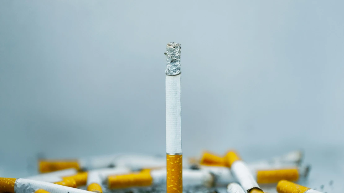 Tržby vzrostly, ale celkový odbyt klesl. Philip Morris sází na e-cigarety a nikotinové sáčky