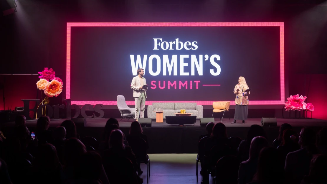 Tisíc hostů a nekonečno inspirace. Women’s Summit ovládla síla ženského hlasu