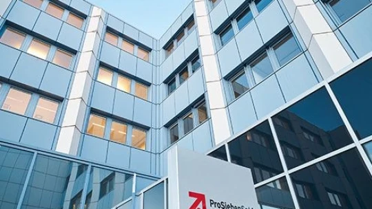 Kellnerovi a Berlusconiovi se přetahují o německou televizní skupinu. PPF chce svůj podíl zdvojnásobit