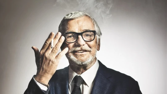 Zemřel herec a prezident karlovarského filmového festivalu Jiří Bartoška