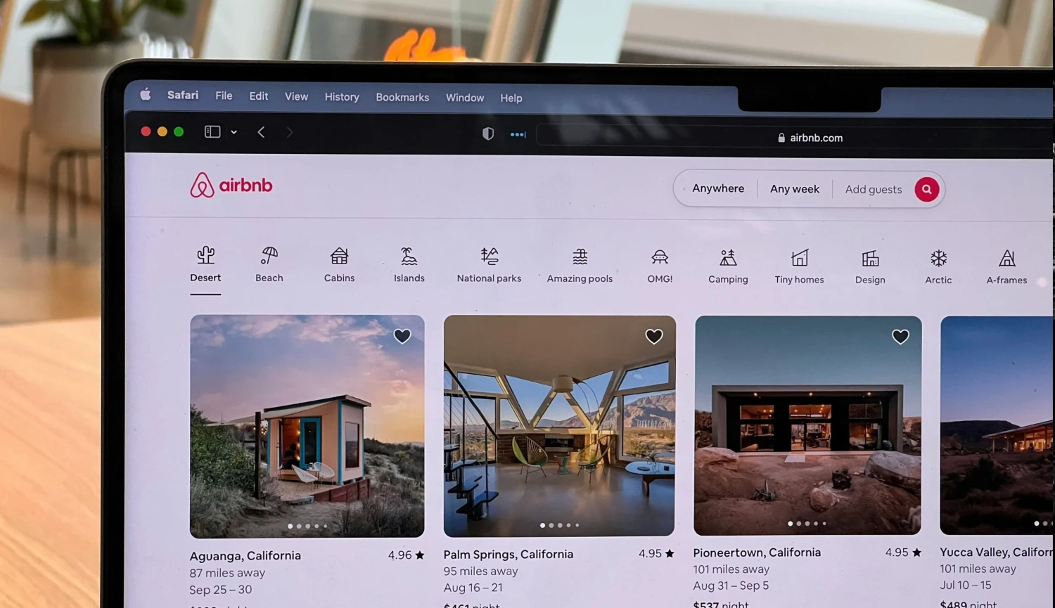 Zpět do čísel před covidem? Airbnb roste, nová pravidla můžou spadnout pod stůl