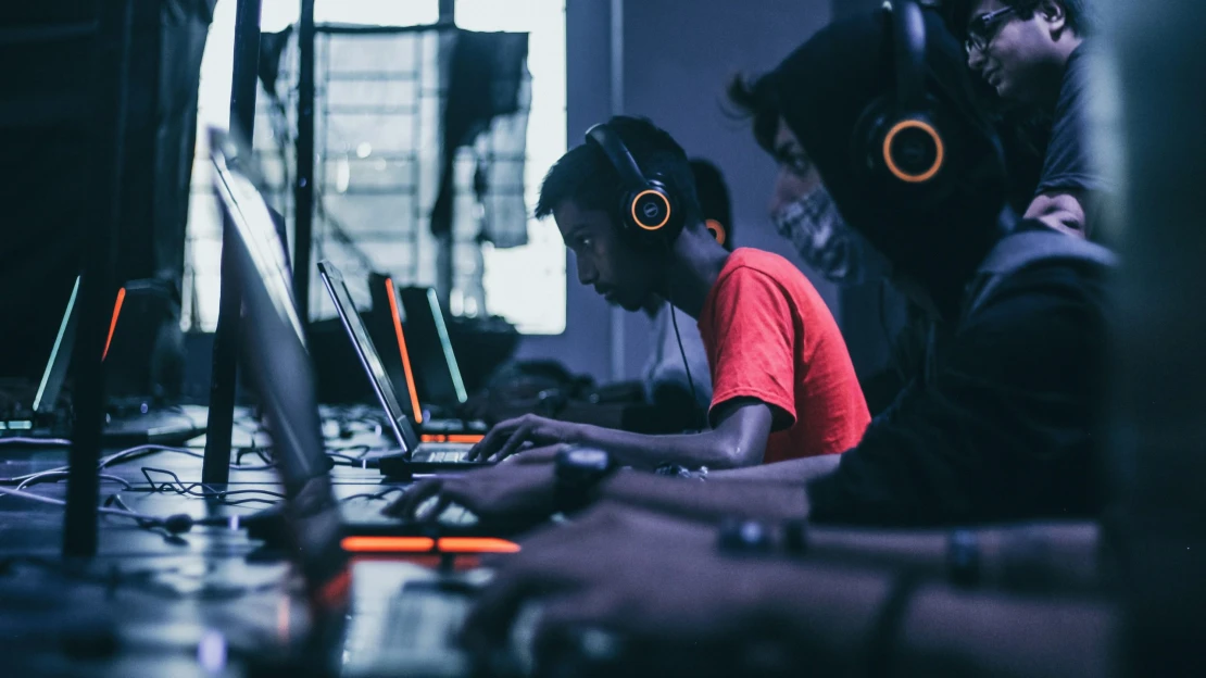 V Praze vzniká gymnázium zaměřené na esport. Školné přijde až na 160 tisíc ročně