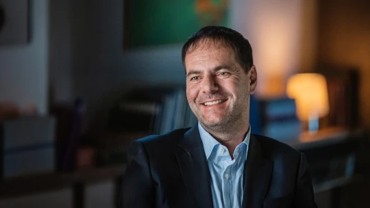 Šmejcova Emma Capital vydává dluhopisy za čtyři miliardy. Akcie ředit nechce