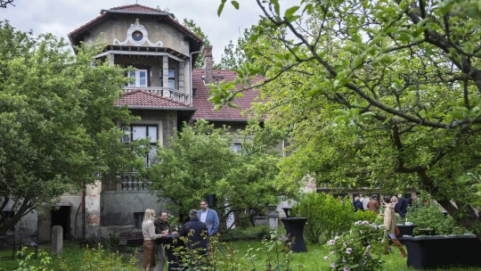 Kendeho vila. Na jihu Čech se potkává krása první republiky s pamětí hudby a tragédií dějin