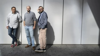 Účes stále drží. Bezvavlasy spolkly stejně velkou firmu a zahájily evropskou zteč