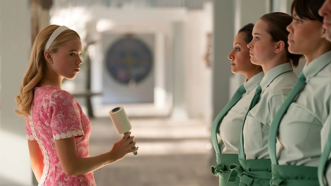 Traumata schovaná za miliardy. Jsou Sirény víc než jen pokus Netflixu o Bílý lotos?