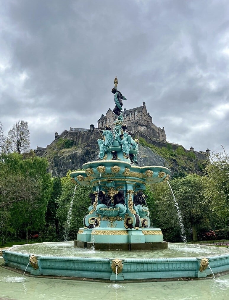 Ross Fountain 