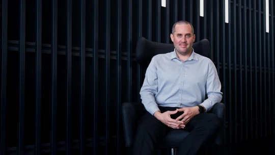 Plnohodnotné zařízení na těžbu Bitcoinu z Česka? Snad už za dva roky, zní z Braiins