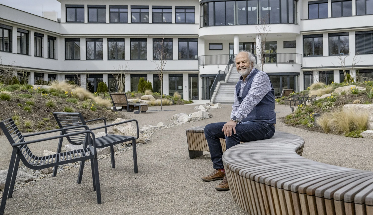 S lehkostí vážky. Jak miliardář Baudiš sanatoriem uctil odkaz svého otce