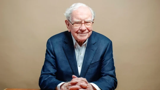 Uklízečka je stejná bytost jako předseda. Buffett se loučí s rolí šéfa poselstvím